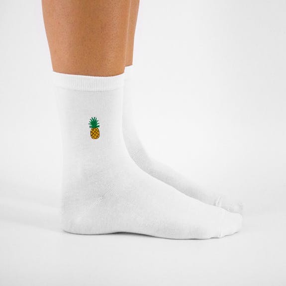 White Quarter Socks With Ananas Embroidery