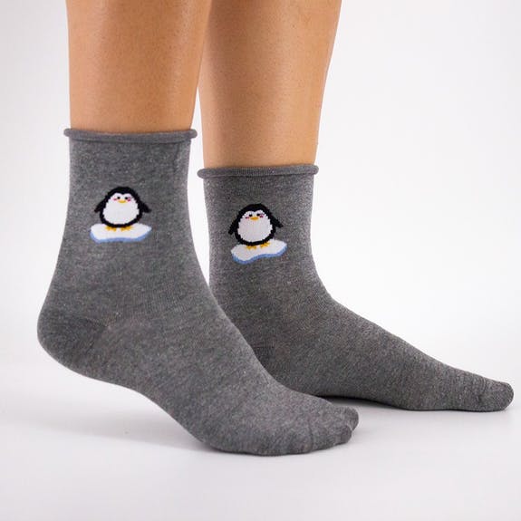 Gray Quarter Socks With Penguin